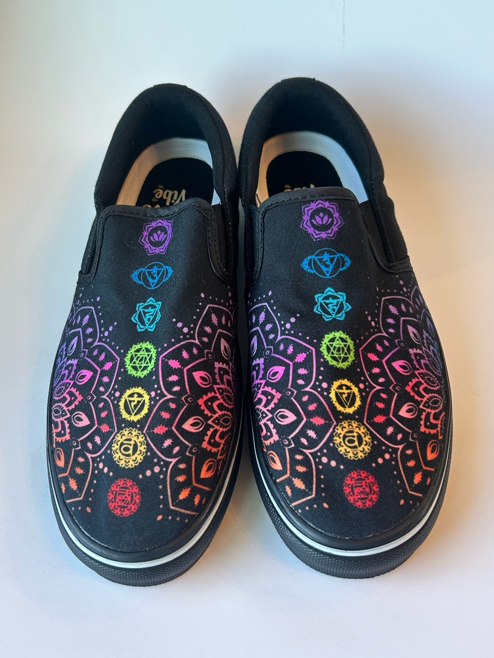 Yes We Vibe Chakra Love Slip On Sneakers Unisex W8.5 M6.5